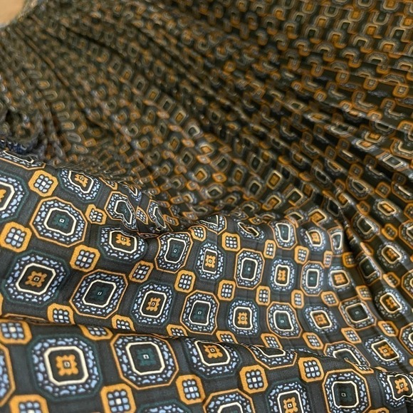 Banana Republic Women's Pleated Maxi Skirt Size 10 - Picture 4 of 9